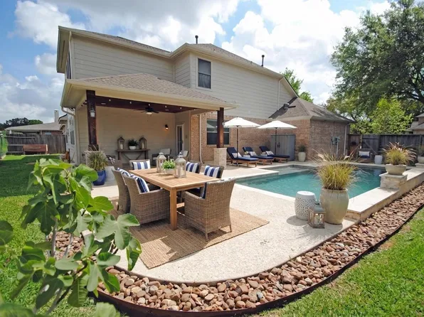 8922 Peach Oak Xing, Katy, TX 77494