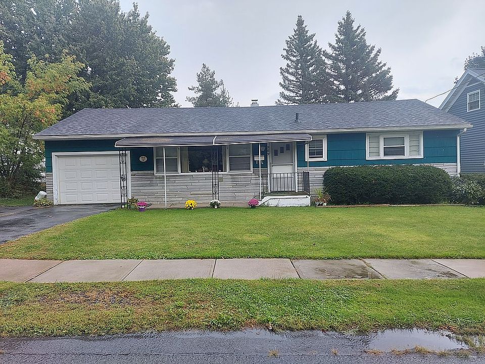 1st image of 909 Holcomb St
