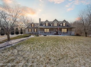 7042 Rossman Hwy, Eaton Rapids, MI 48827