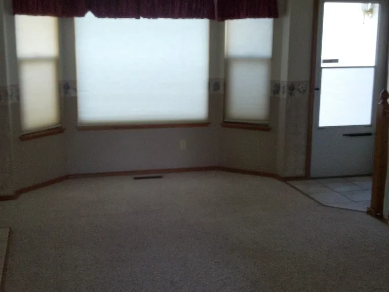 5952 Corinth Dr — Photo 5