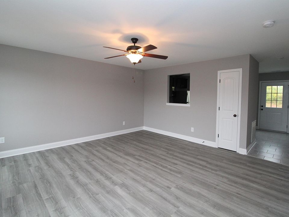 2nd image of 1712 Manning Dr Unit 4