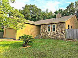 5953 W Shore Dr, Pensacola, FL 32526