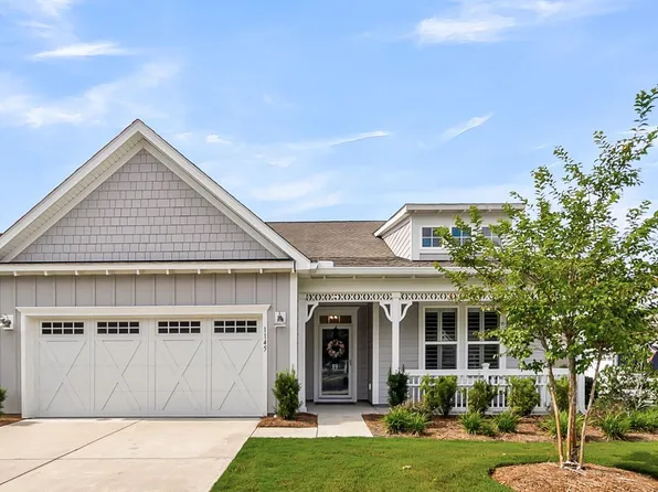 1145 Old Field Dr, Summerville, SC 29483