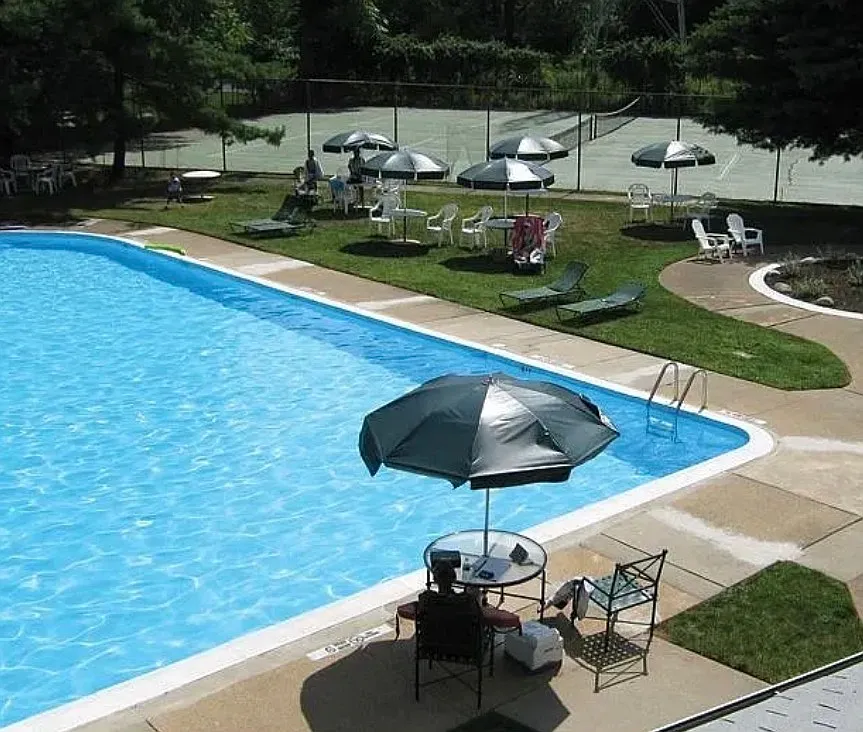 2 bed, $1,800 — Photo 2
