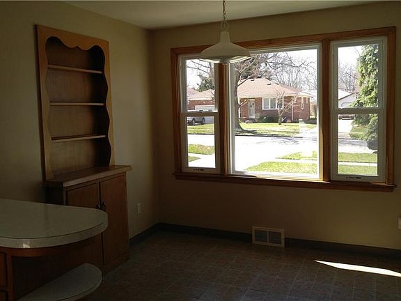 2nd image of 439 Walton Dr