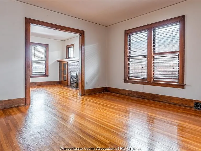 533 Moy Ave #LOWER — Photo 6