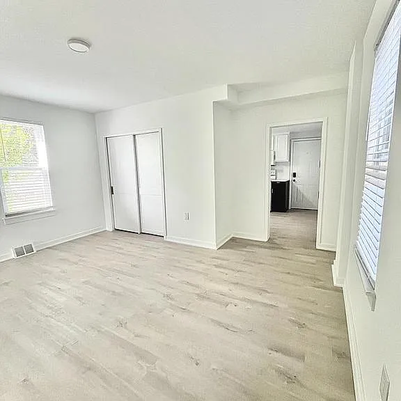 905 Jersey Ave #1 — Photo 11