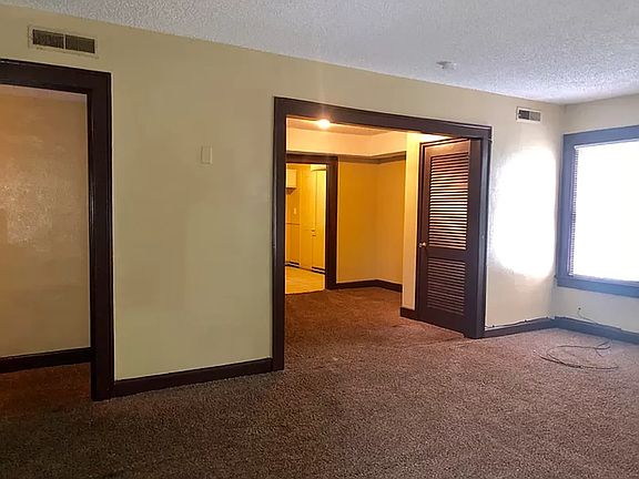 4th image of 3328-3330 Agnes Ave