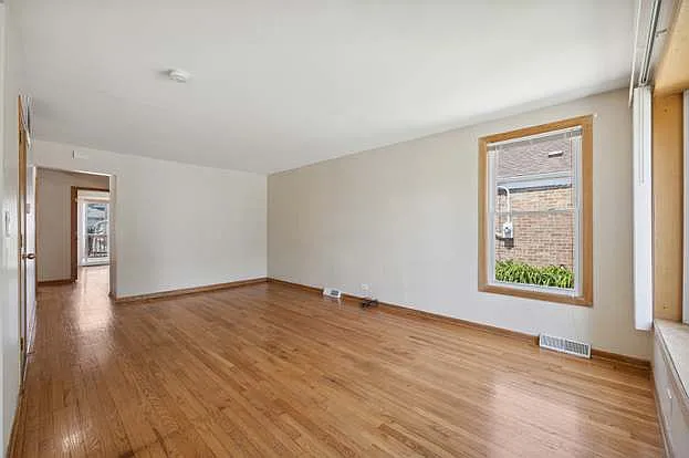 3228 Washington St — Photo 82