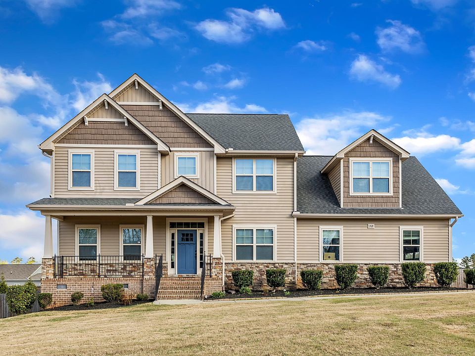1st image of 208 Tarkenton Ct