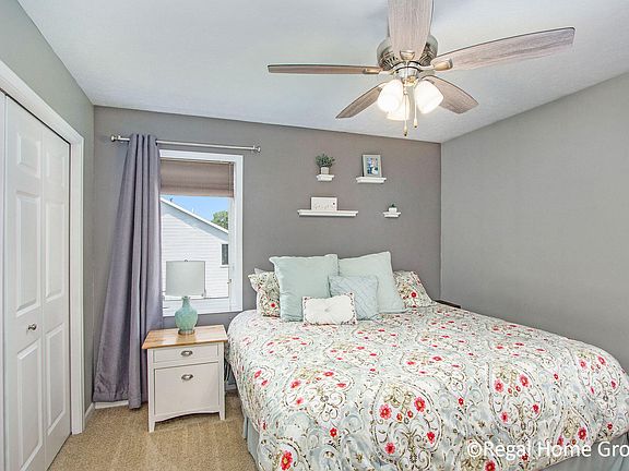 2nd image of 1016 Sunrise Ln NW
