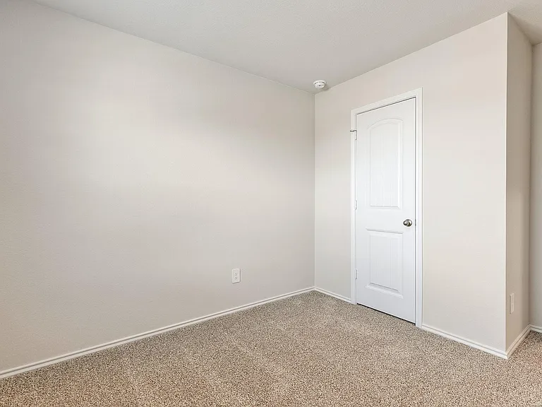 1702 Miller Ter — Photo 13