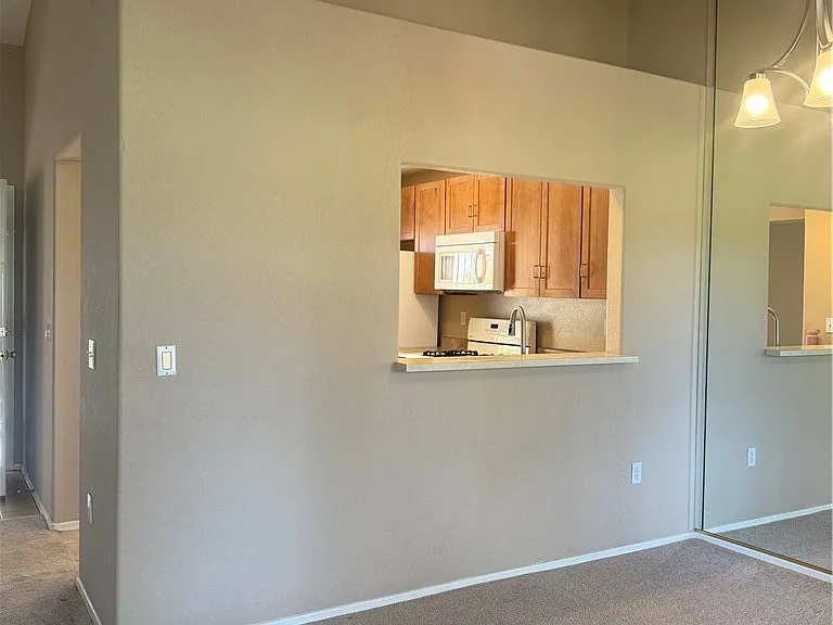2425 Showcase Dr — Photo 22