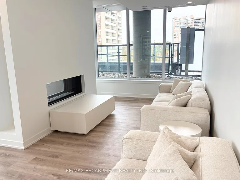 370 Martha St #1503 — Photo 21