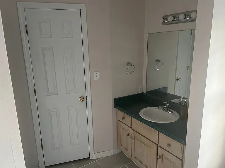 8 Crabapple Ln — Photo 4