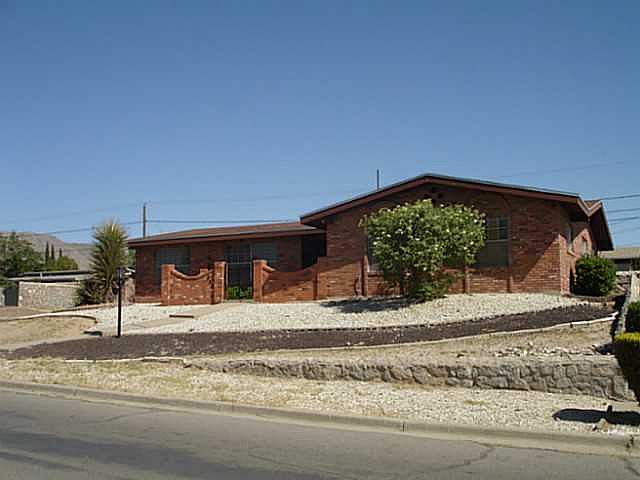 1st image of 420 Chermont Dr