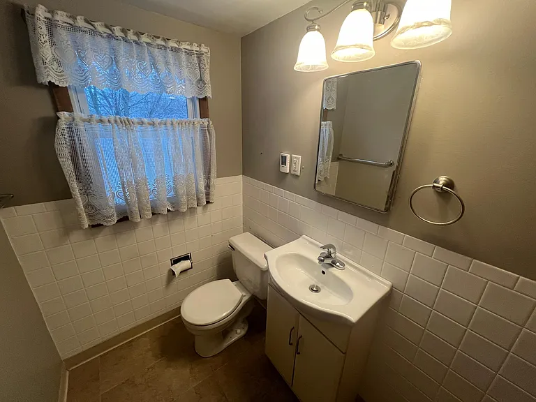2520 28th St SE #2 — Photo 10