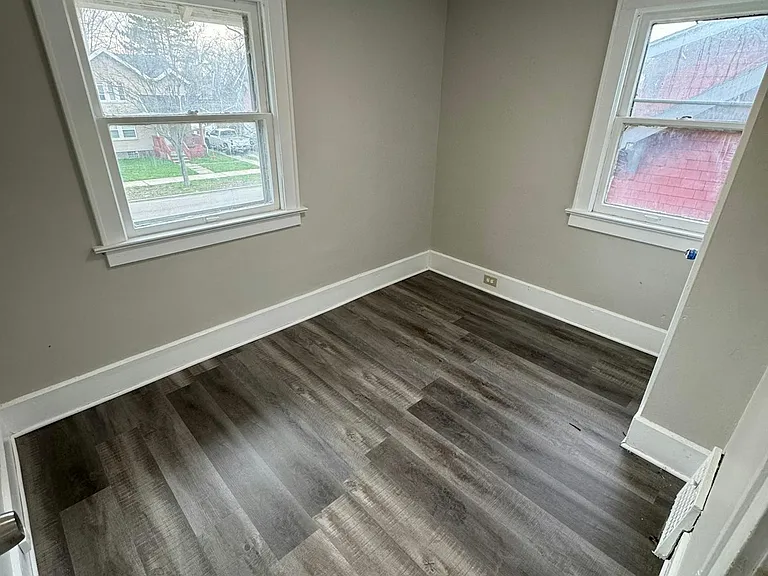 623 Storer Ave — Photo 10