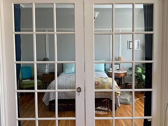 4th image of 1119 Dolores St #4