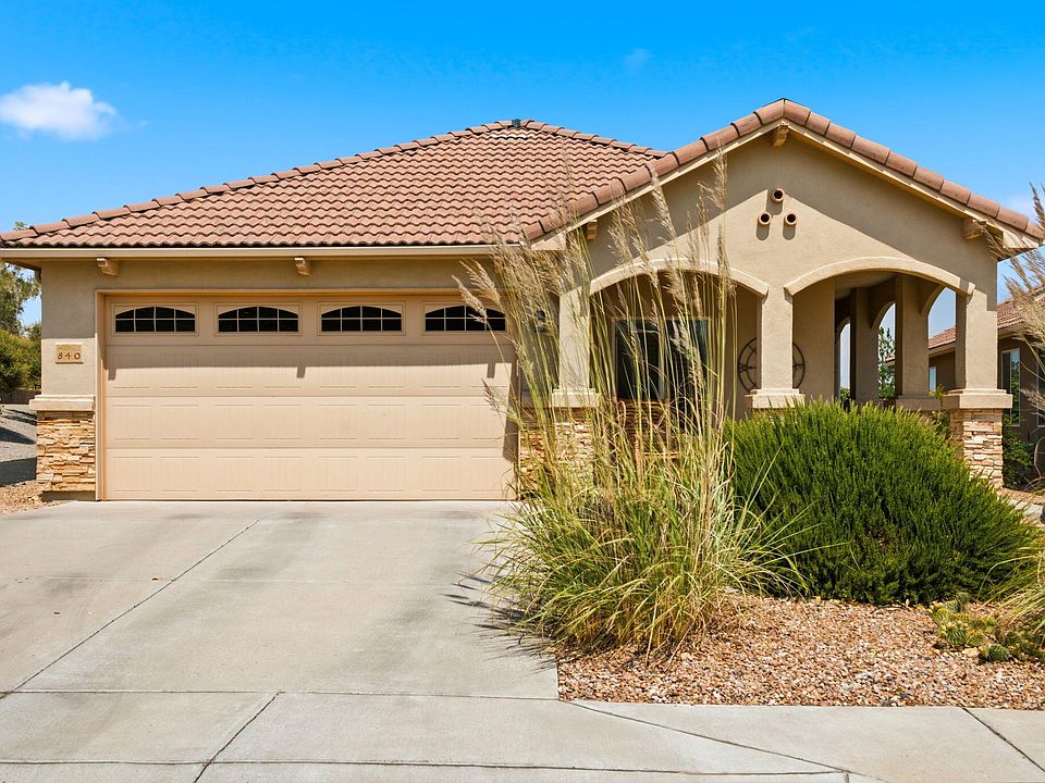 1st image of 840 Cottonwood Cir
