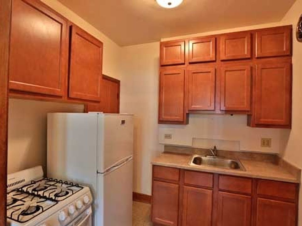 110 W Gilman St studio / 1.0 ba, 955, Madison, WI 53703 Zillow