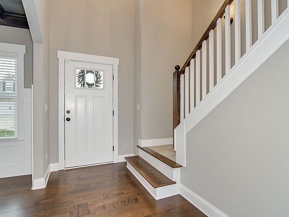 5th image of 830 Herrington Dr