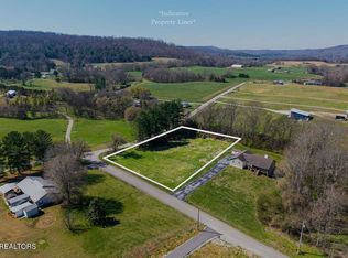 668 Webbs Camp Rd, Walling, TN 38587
