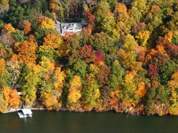 4165 Gravelly Hills Rd, Louisville, TN 37777
