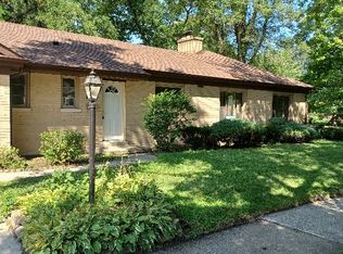 210 Maple Ln, Thornton, IL 60476