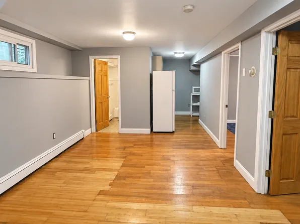 27 High St #B, Brookline, MA 02445