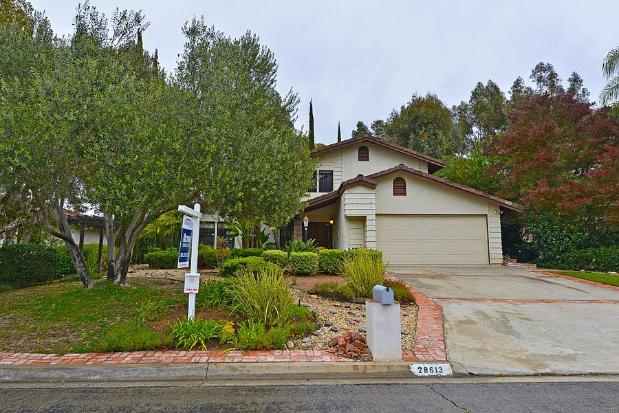 1st image of 28613 Meadow Glen Way W