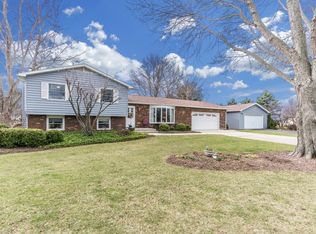 17663 W Bicentennial Dr, Elwood, IL