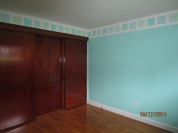 4th image of 14060 Sunnyside Ave N