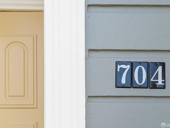 5th image of 704 Tennessee St