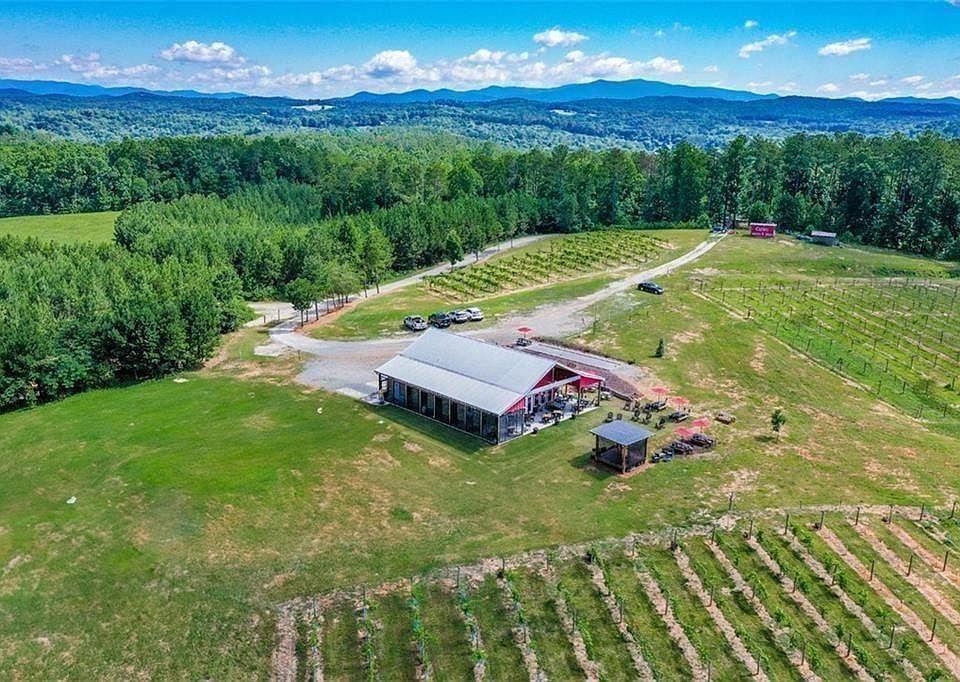 1st image of 119 Inland Dr