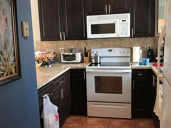 3rd image of 6235 Kendale Lakes Cir #245