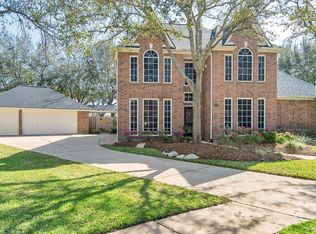 2707 Plantation Trl, Sugar Land, TX 77478