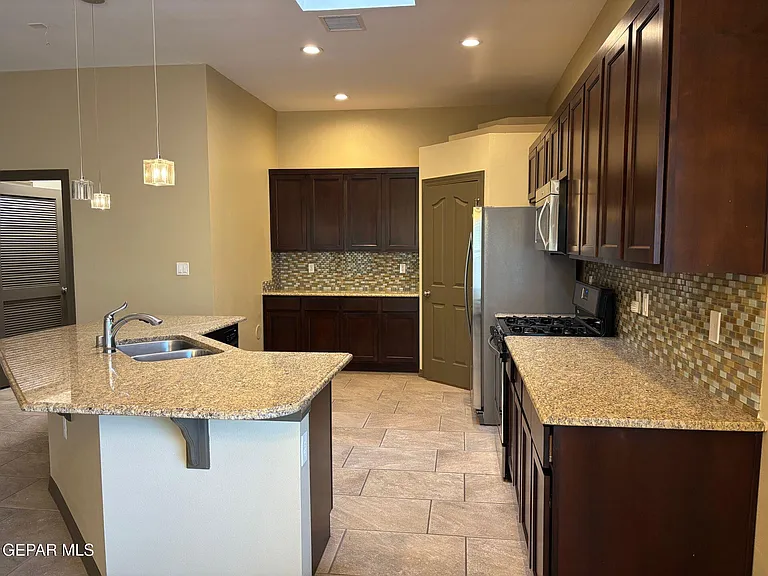5724 Valley Lilac Ln — Photo 14