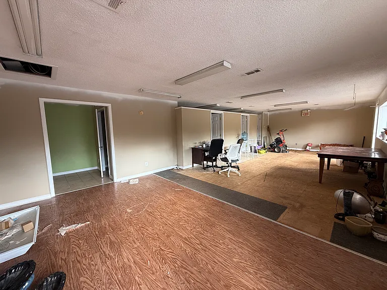 6400 N Highway 29 — Photo 25