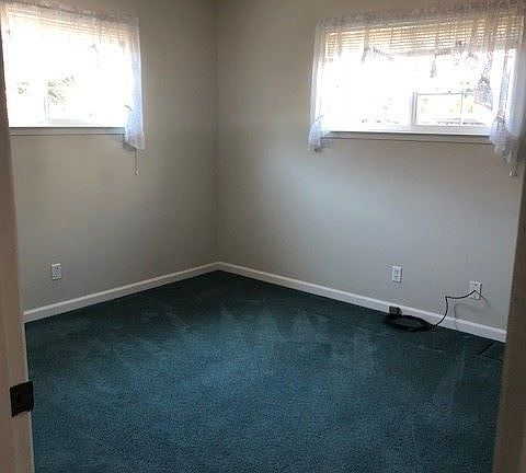 5th image of 611 Oak Dr