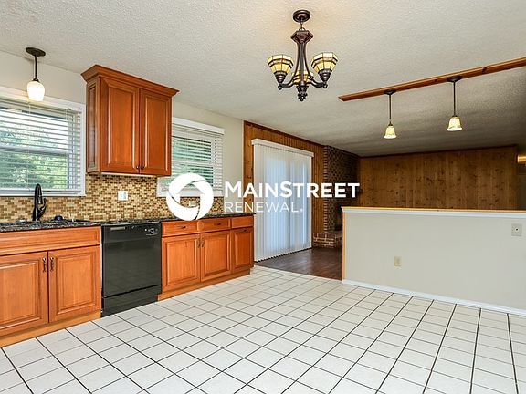 5th image of 281 Kings Dr