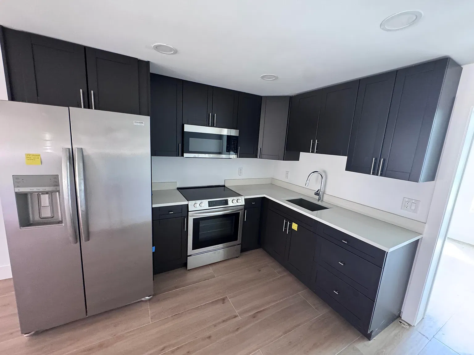 2 bed, 2.0 bath, 1430 sqft, $2,195 — Photo 3