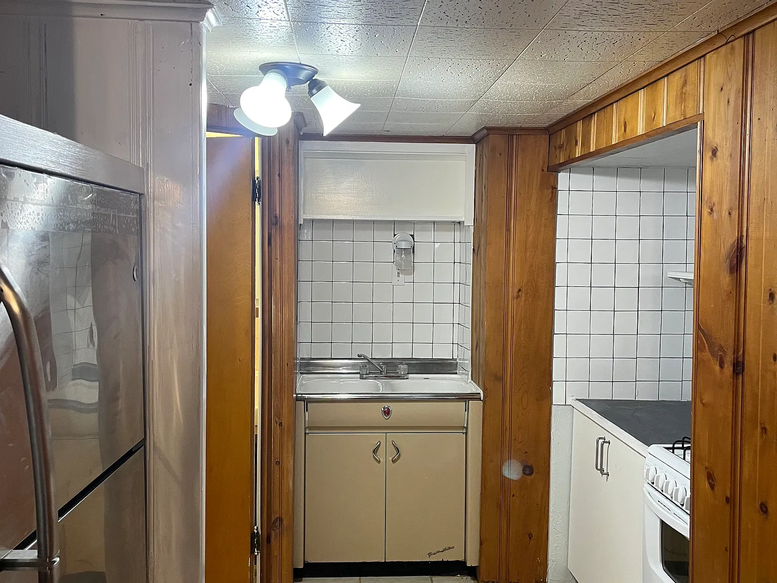 1 bed, 800 sqft, $1,000 — Photo 1