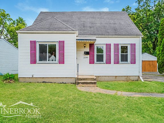 2nd image of 2200 Middlehurst Dr