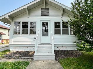 1200 E 2nd St, Centralia, IL 62801