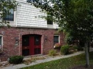 696 Carriage Cir, Pittsburgh, PA 15205