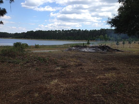 2nd image of 121 Shoreside Trl