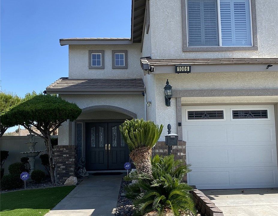 2nd image of 1006 Cactus Dr