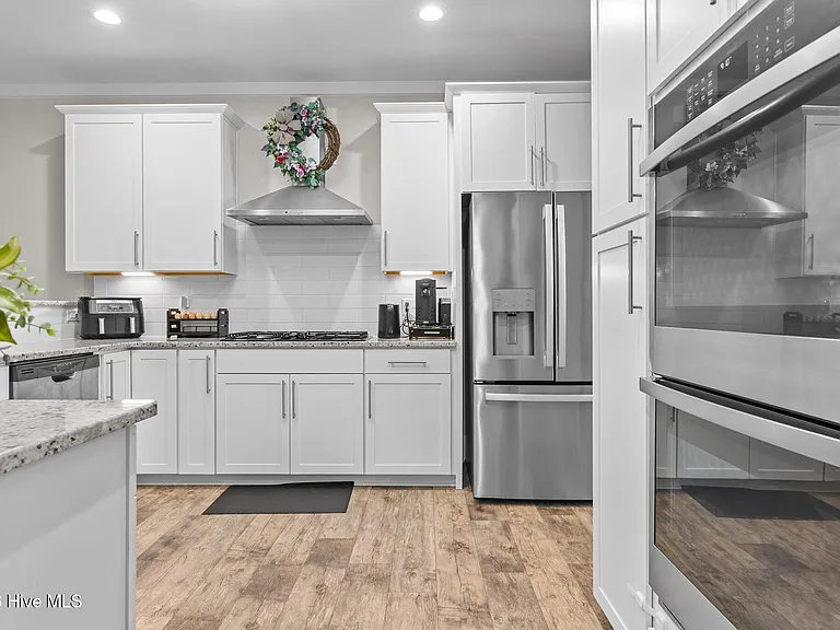 217 Thistleberry Dr — Photo 9