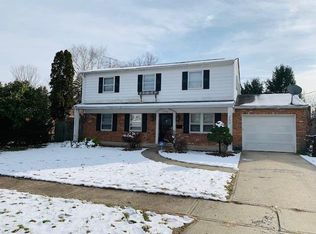 693 Daphne Ct, Cincinnati, OH 45240